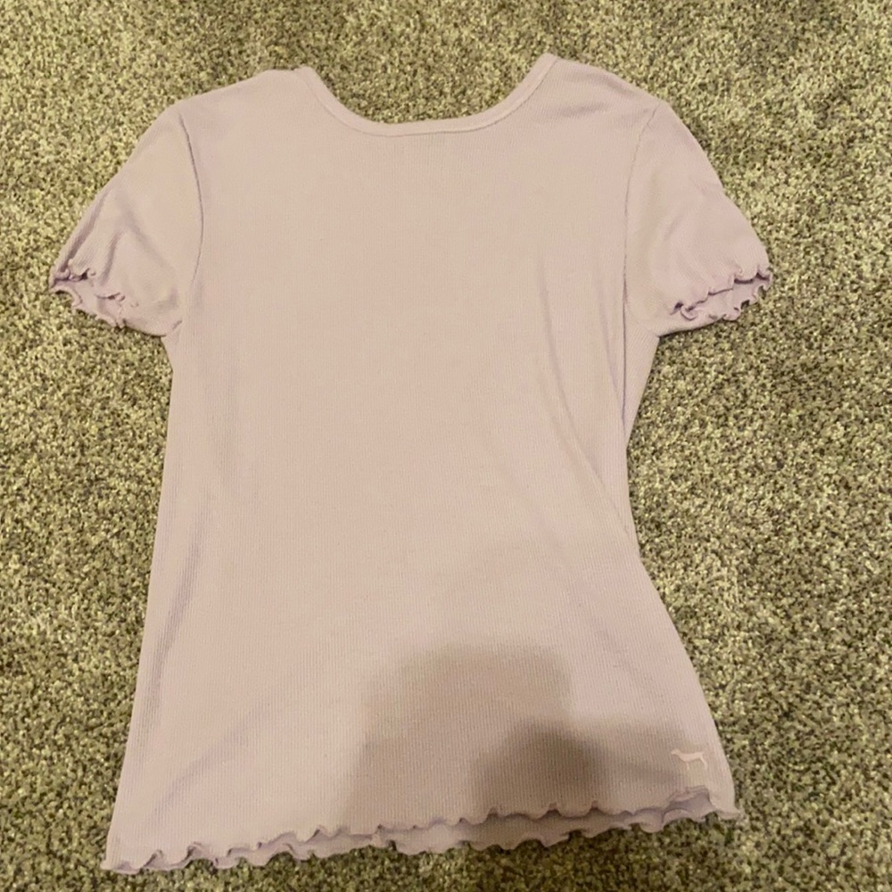 Purple ribbed slightly cropped t-shirt